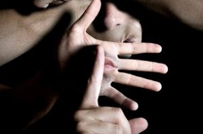 Σιωπούμε, αλλά η αντίστροφη μέτρηση έχει αρχίσει.